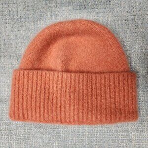 Uniqlo Girls Salmon Orange 100% Cashmere Beanie Cap Hat